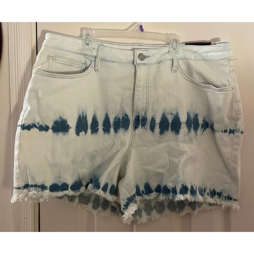 Ava & Viv Stretch High Rise Midi Cut-Off Shorts in a blue tie-dye pattern NWT